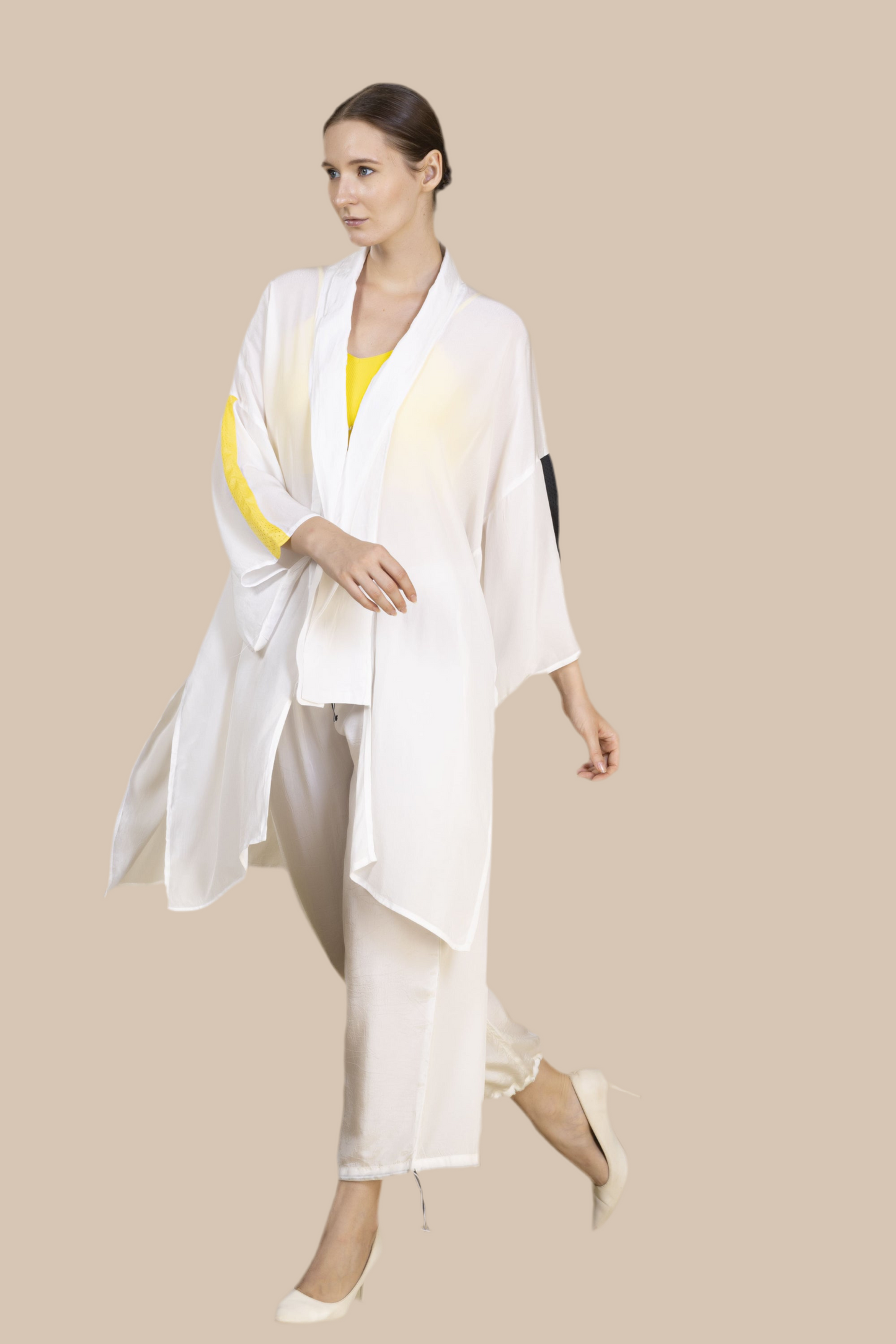 White Kimono in bamboo crepe with print in gold & black mesh strip on the sleeve