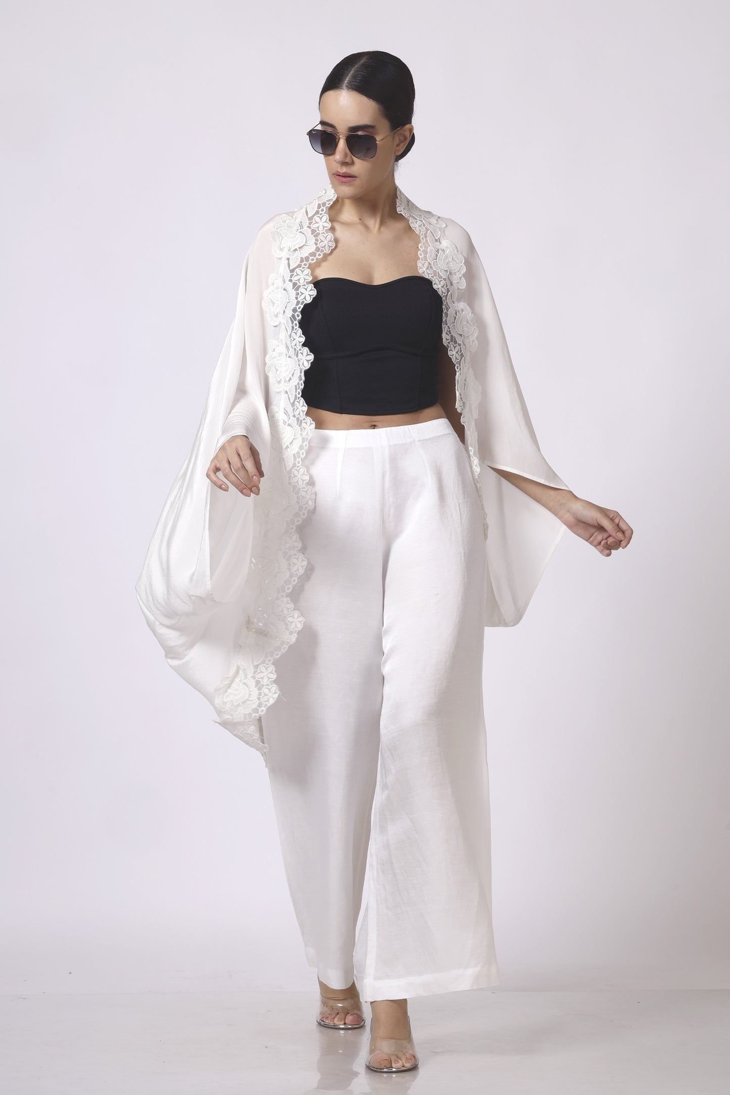 White wrap in bamboo crepe finished with Rose Lace
