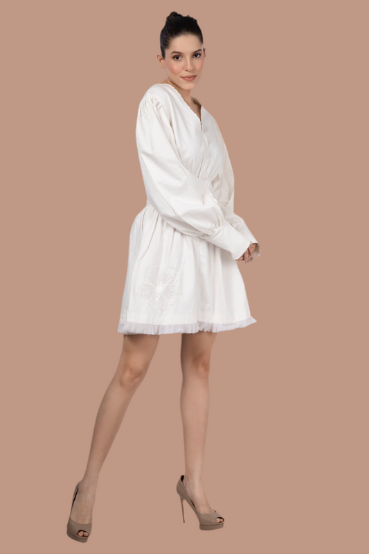 White cotton denim exaggerated sleeve dress with elastic waist and motif
